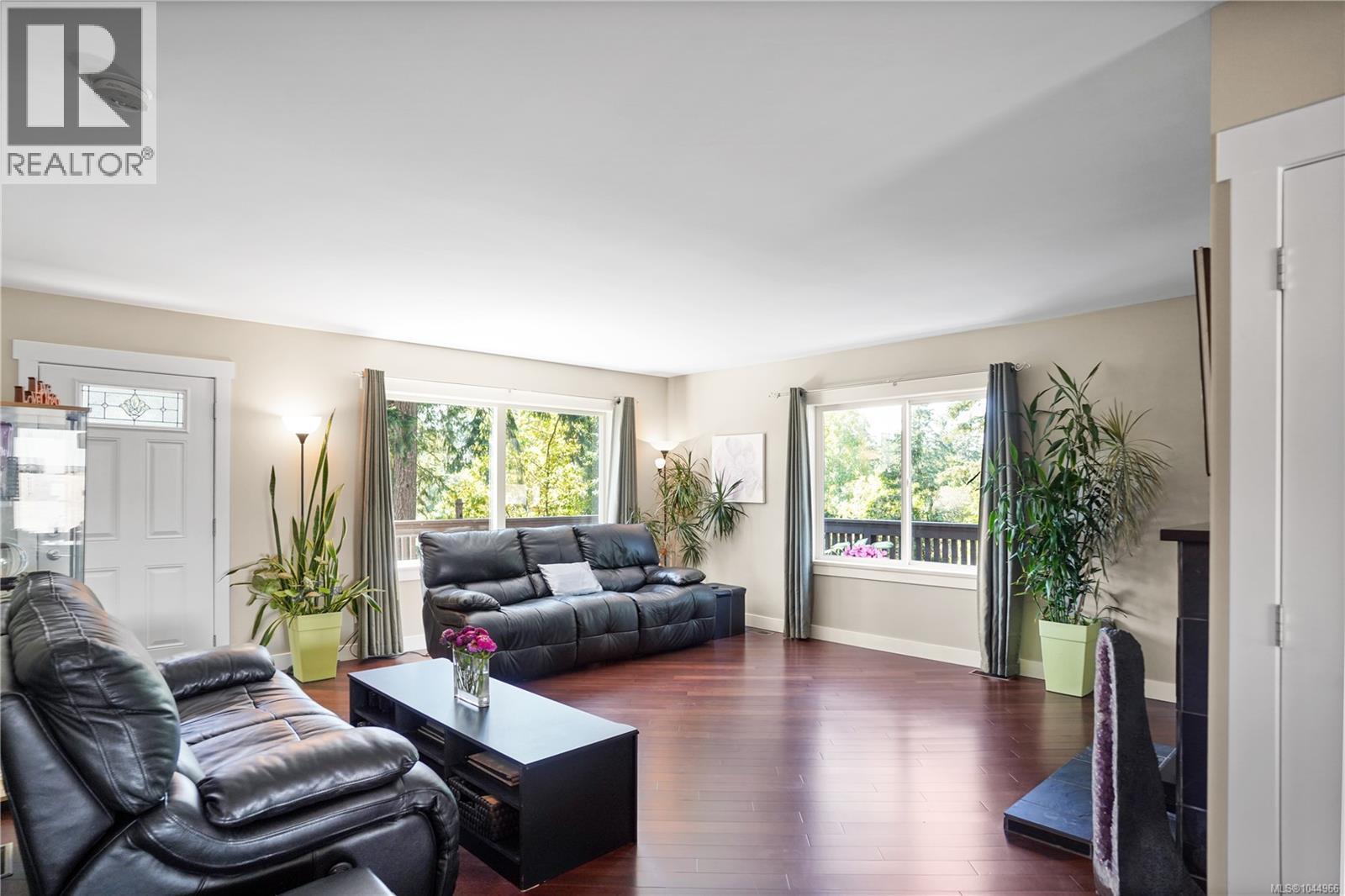 1084 Tatlow Rd, North Saanich, British Columbia  V8L 5P3 - Photo 6 - 1044966