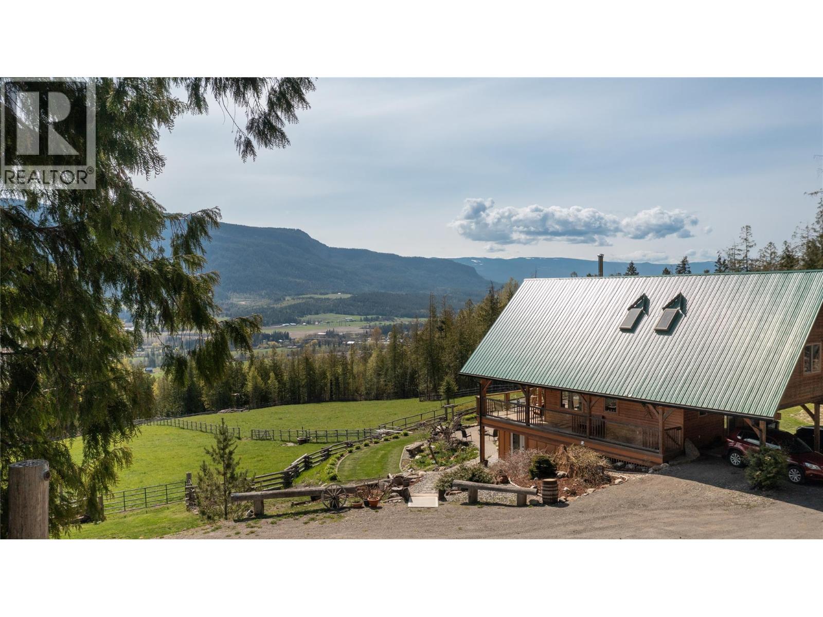 310 Grandview Bench Road, Grindrod, British Columbia  V0E 1Y0 - Photo 2 - 10397780