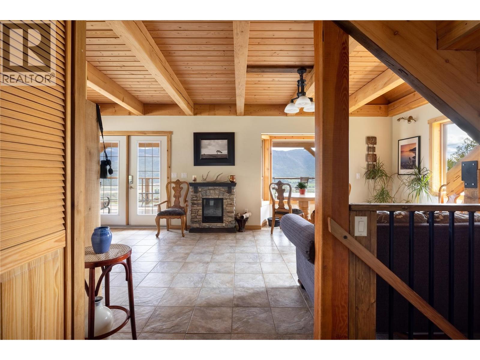 310 Grandview Bench Road, Grindrod, British Columbia  V0E 1Y0 - Photo 8 - 10397780