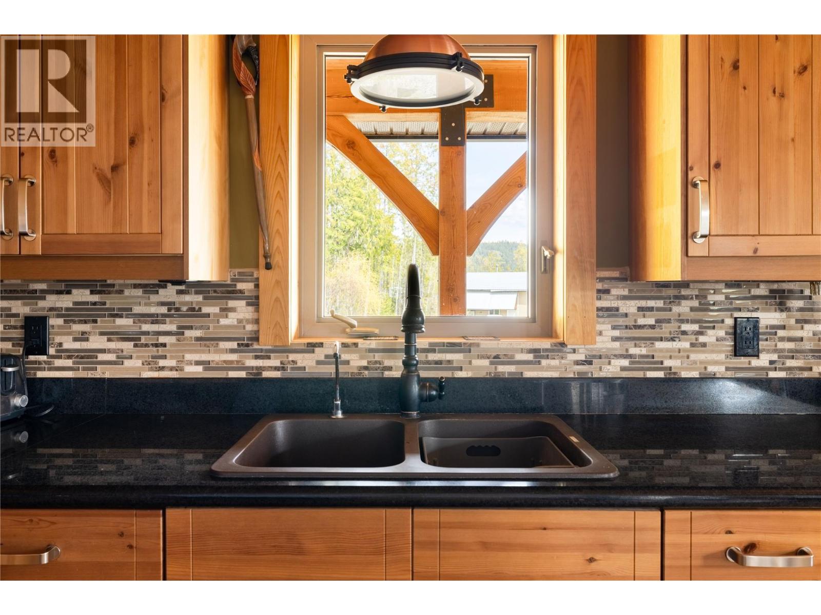 310 Grandview Bench Road, Grindrod, British Columbia  V0E 1Y0 - Photo 14 - 10397780