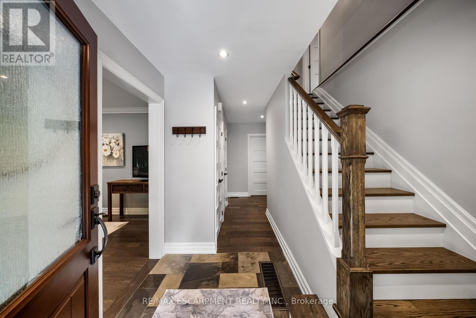 4446 Rogers Road, Burlington, Ontario  L7L 1S3 - Photo 6 - W13673634