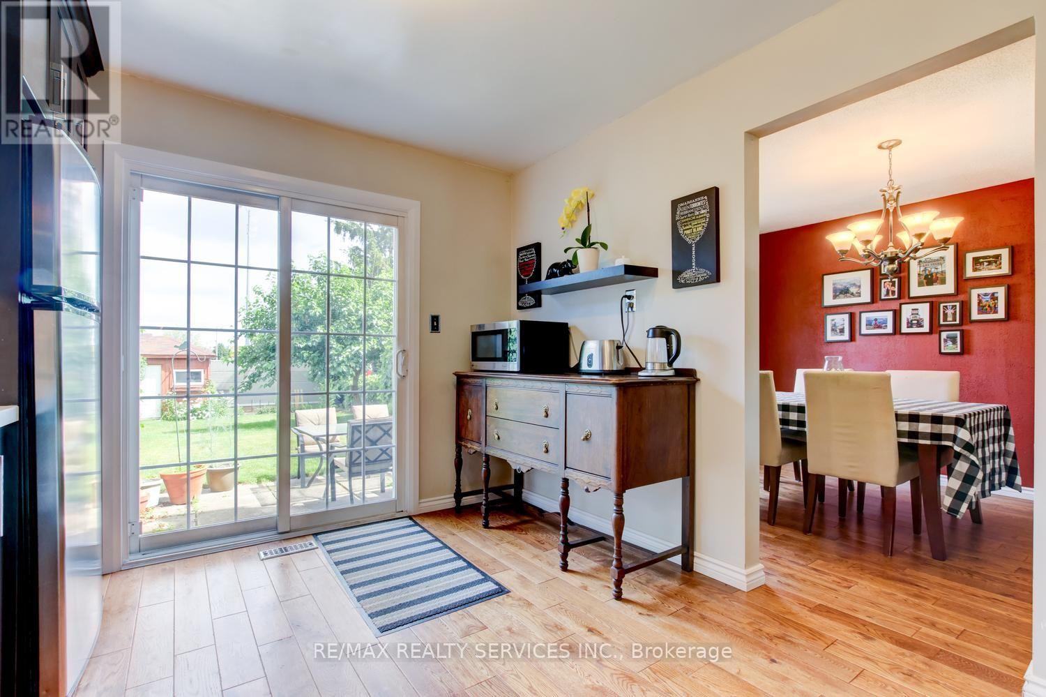 16 Cavalier Court, Brampton, Ontario  L6V 3K6 - Photo 18 - W13673674