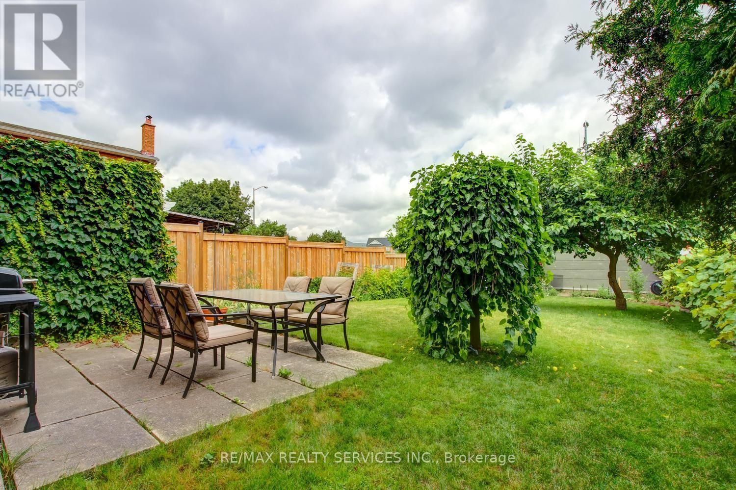 16 Cavalier Court, Brampton, Ontario  L6V 3K6 - Photo 40 - W13673674