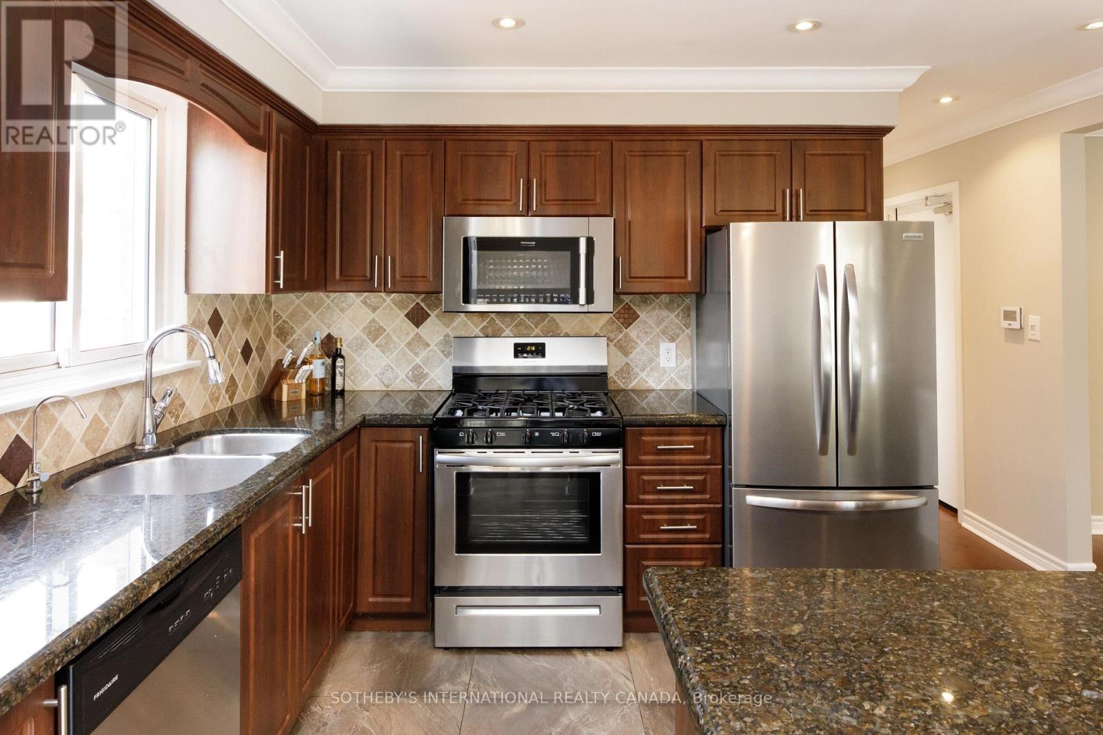 Upper - 2694 Constable Road, Mississauga, Ontario  L5J 1W4 - Photo 10 - W13673676