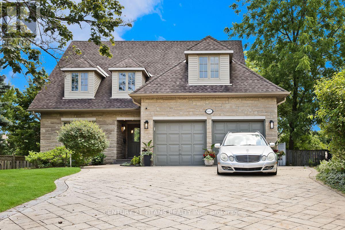 1692 Baymill Court, Mississauga, Ontario  L5M 4M5 - Photo 2 - W13673726
