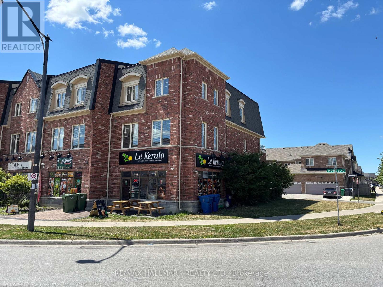 152 Inspire Boulevard, Brampton, Ontario  L6R 3X7 - Photo 2 - W13673738