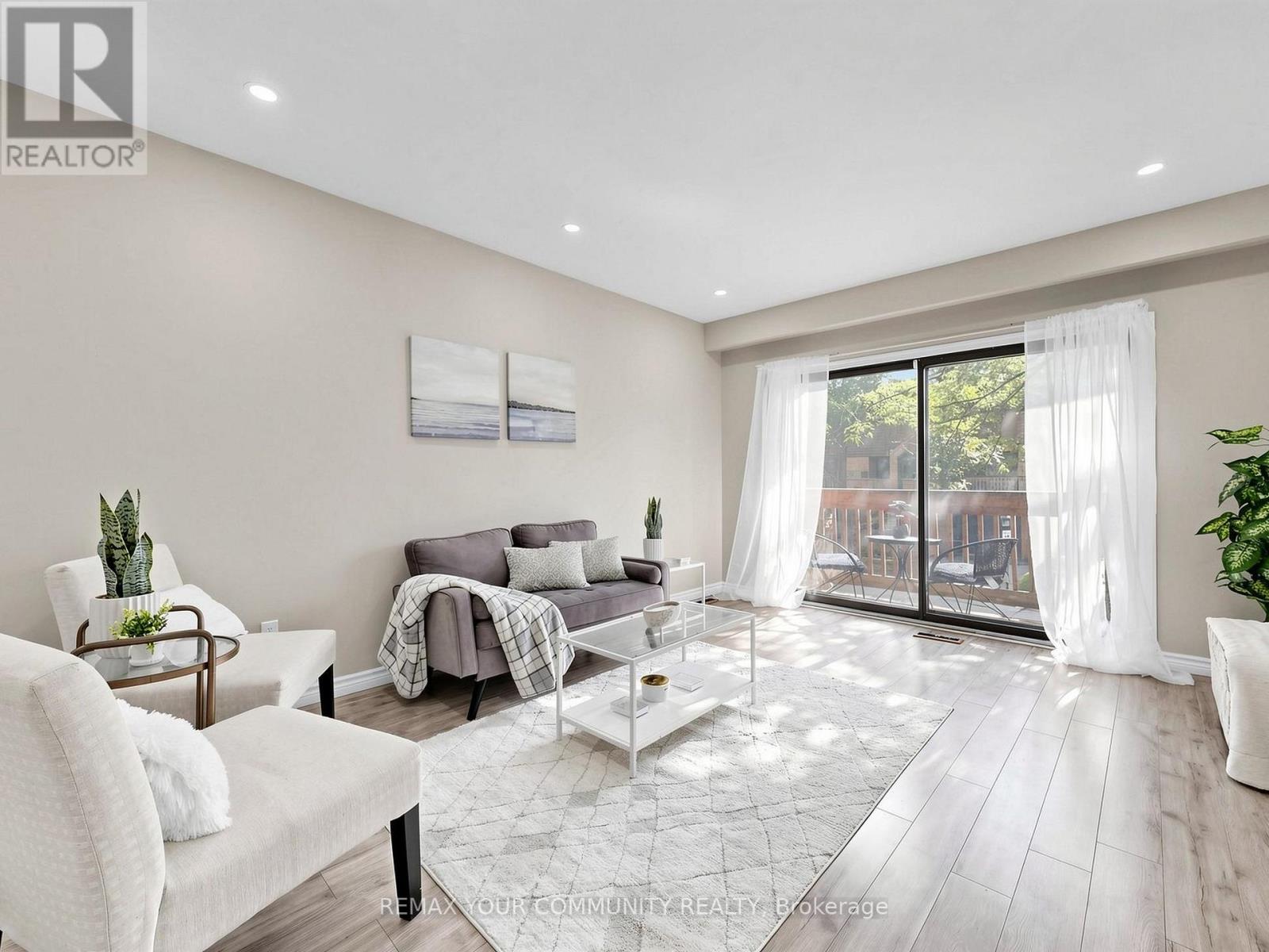 16 - 72 Ashglen Way, Markham, Ontario  L3R 3A7 - Photo 9 - N13512990