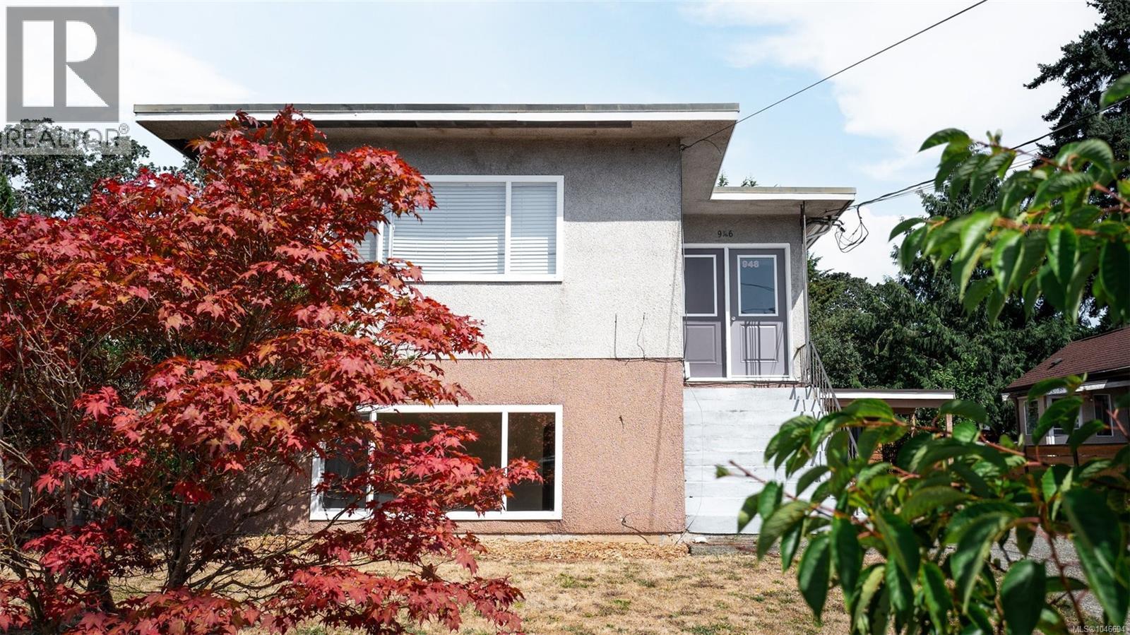 946/948 Ellery St, Esquimalt, British Columbia