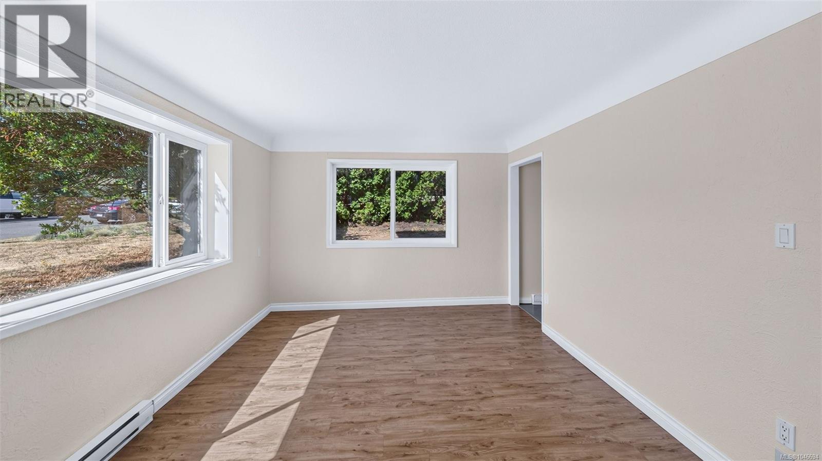 946/948 Ellery St, Esquimalt, British Columbia  V9A 4S1 - Photo 11 - 1046694