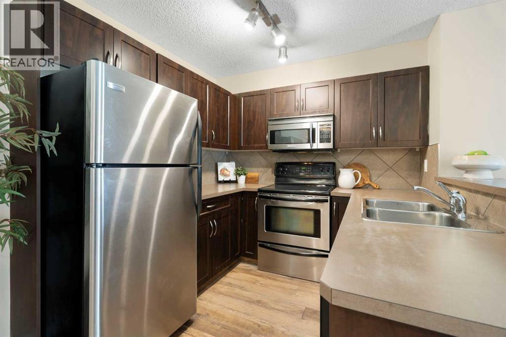 5209, 69 Country Village Manor NE, Calgary, Alberta T3K 0P1 - Photo 15 - A2337190