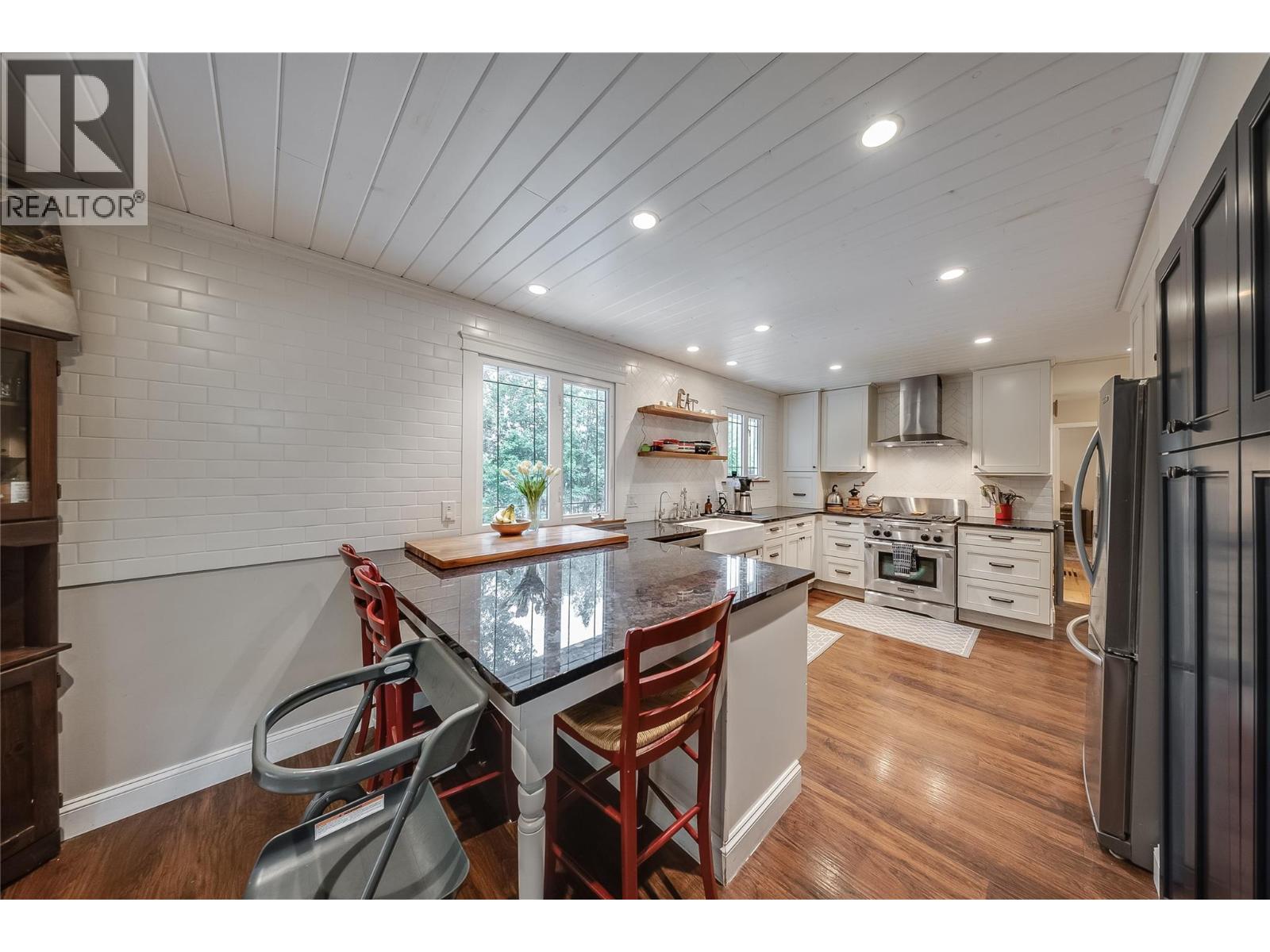 314 Webster Road, Fruitvale, British Columbia  V0G 1L1 - Photo 13 - 10397555