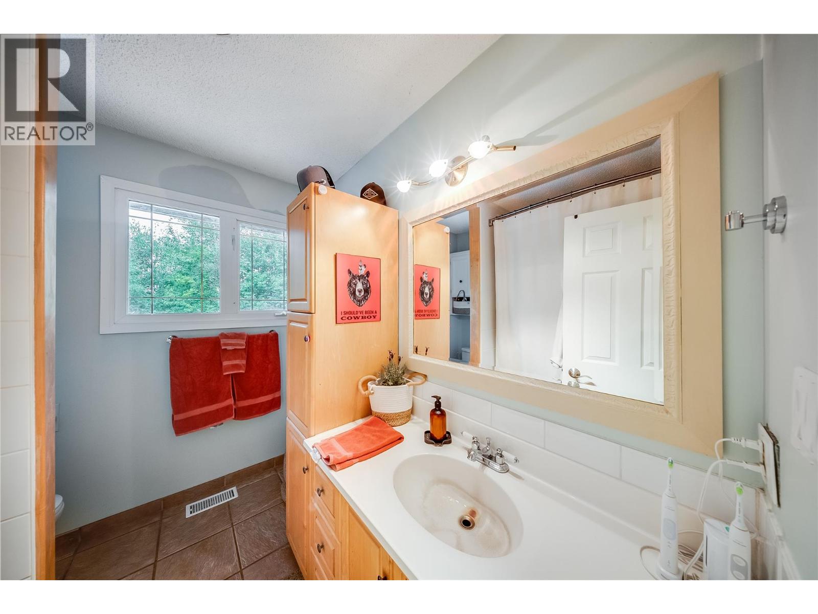 314 Webster Road, Fruitvale, British Columbia  V0G 1L1 - Photo 25 - 10397555
