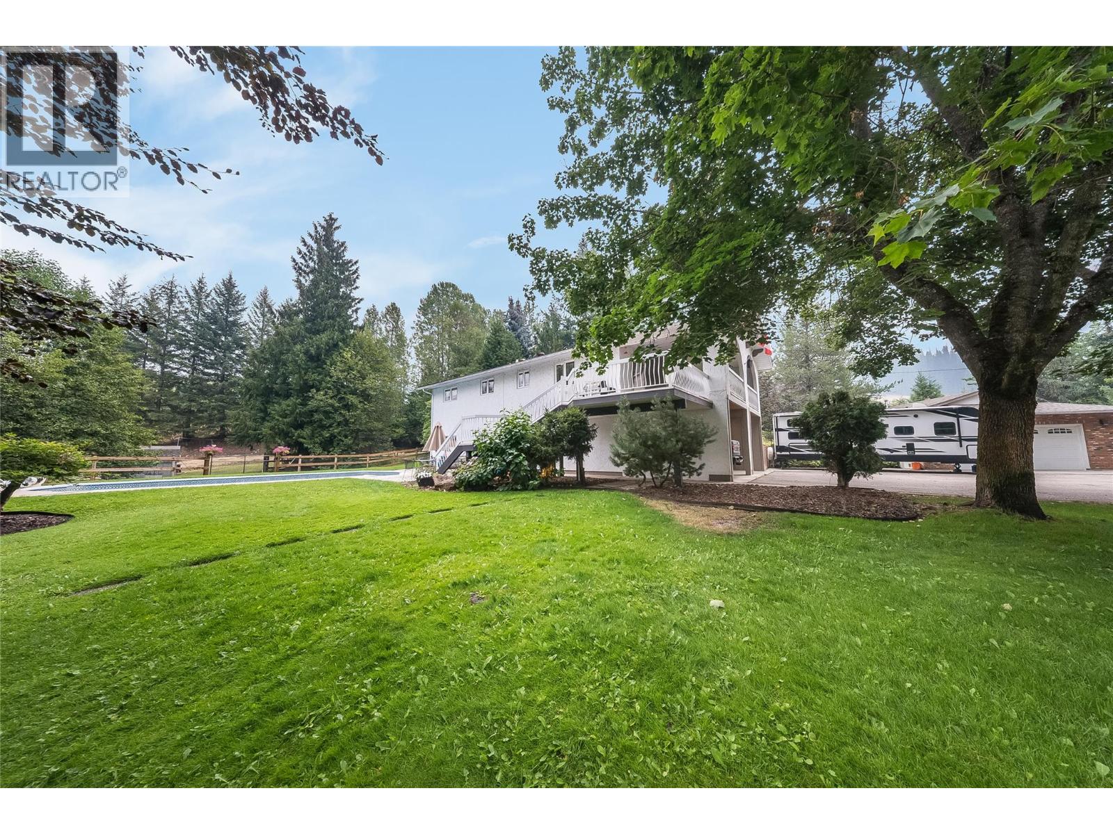 314 Webster Road, Fruitvale, British Columbia  V0G 1L1 - Photo 47 - 10397555