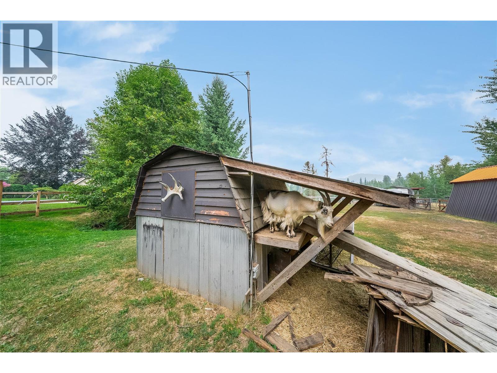 314 Webster Road, Fruitvale, British Columbia  V0G 1L1 - Photo 51 - 10397555