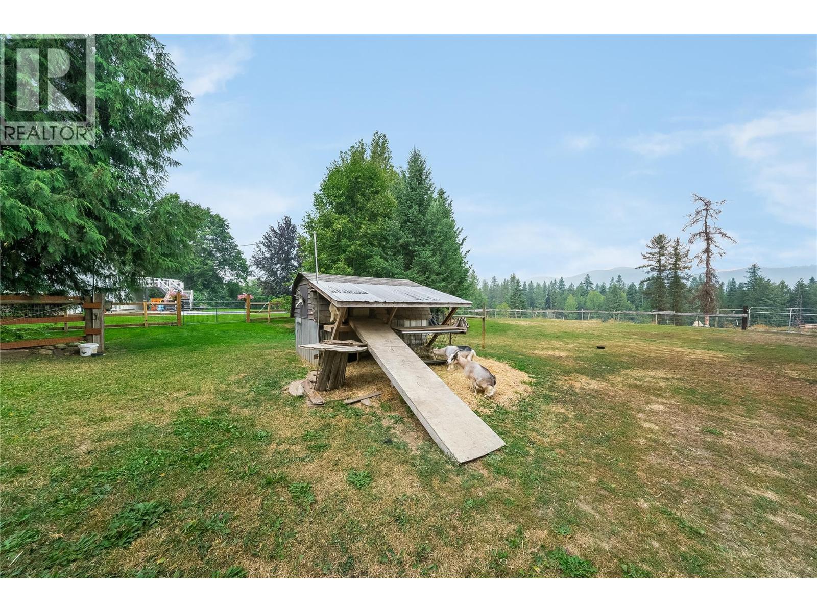 314 Webster Road, Fruitvale, British Columbia  V0G 1L1 - Photo 53 - 10397555
