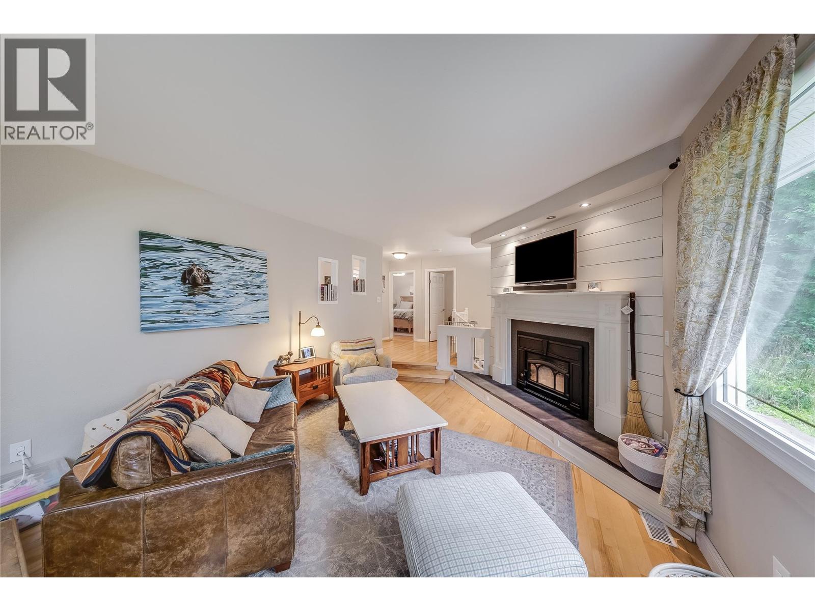 314 Webster Road, Fruitvale, British Columbia  V0G 1L1 - Photo 9 - 10397555