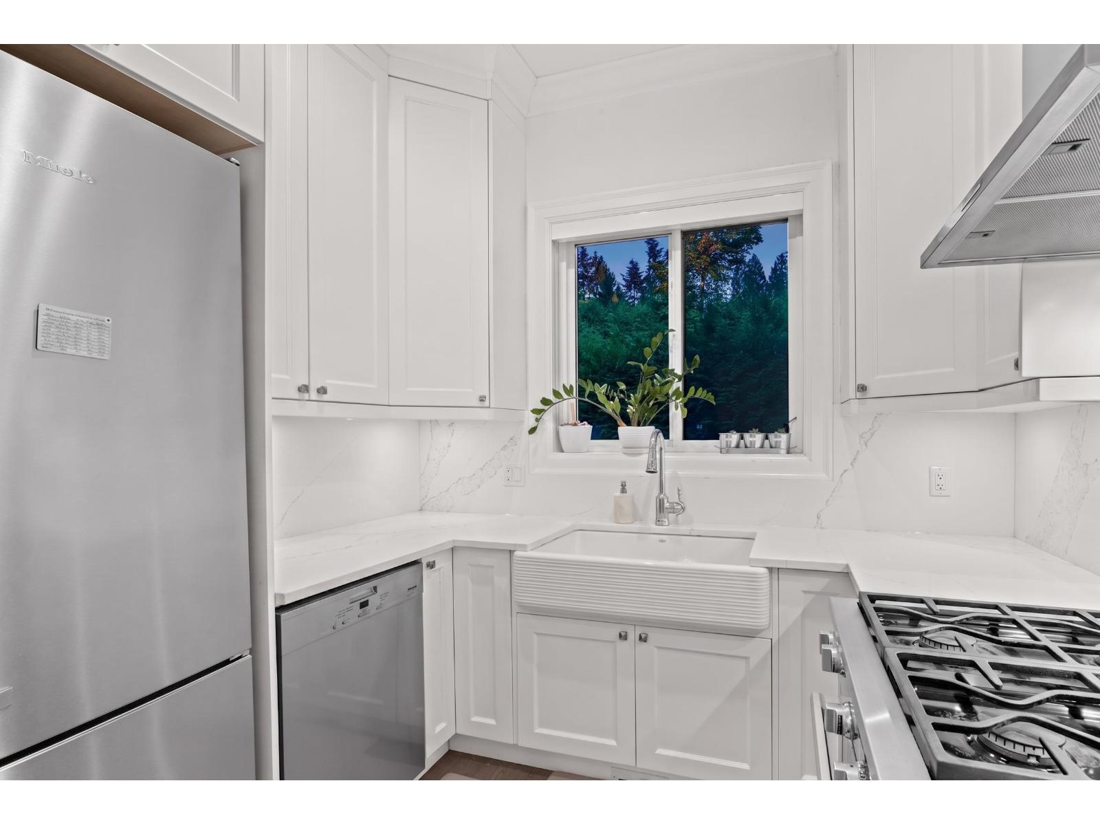 16738 Mcnair Drive, Surrey, British Columbia  V3Z 0P9 - Photo 14 - R3155665