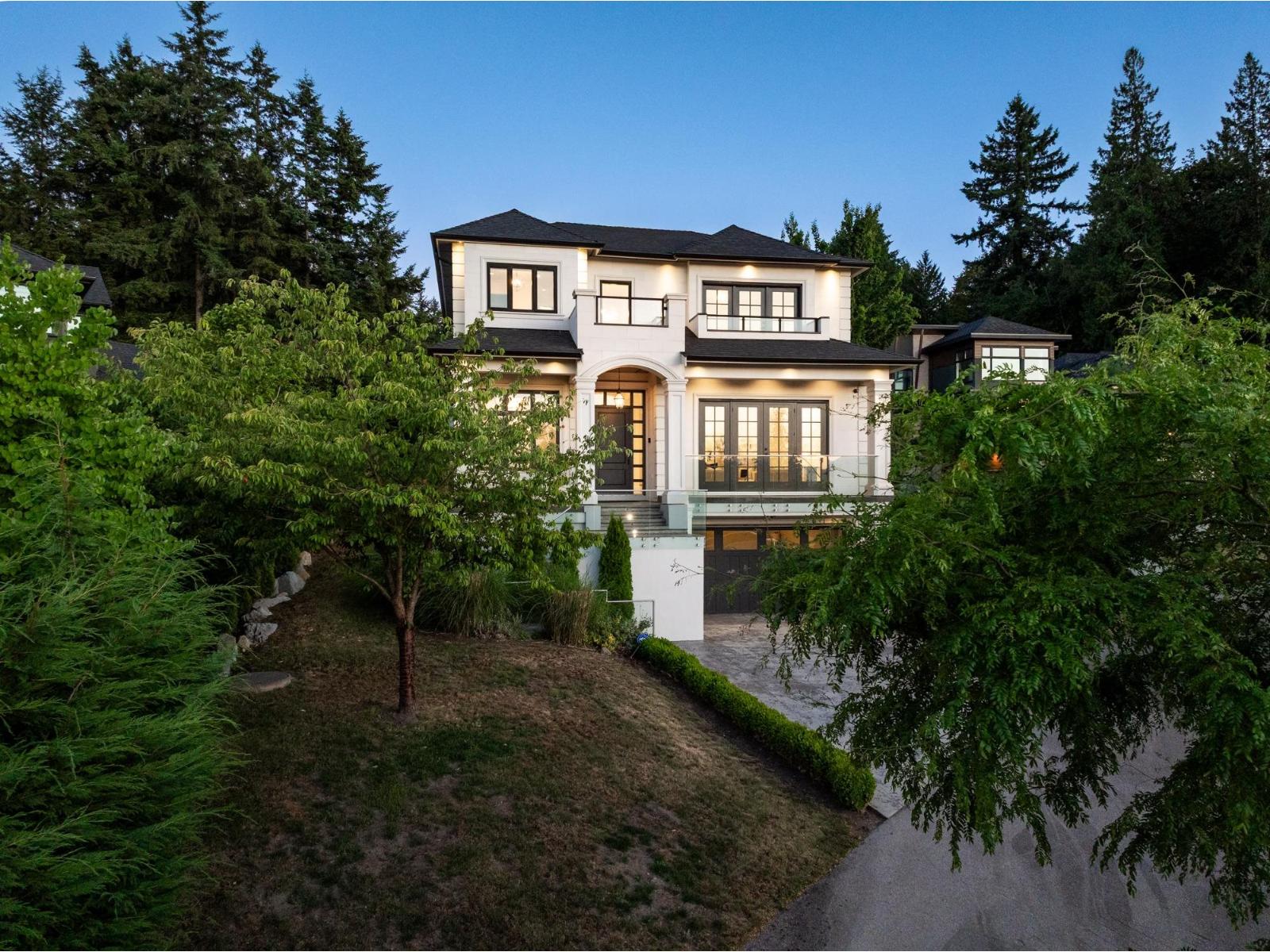 16738 Mcnair Drive, Surrey, British Columbia  V3Z 0P9 - Photo 2 - R3155665