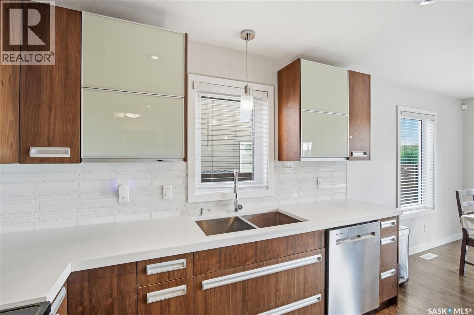 422 Pichler Crescent, Saskatoon, Saskatchewan  S7V 0G3 - Photo 5 - SK045527