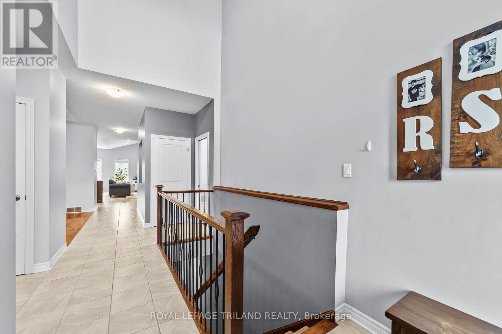 3194 Pincombe Drive, London South, Ontario  N6L 0B4 - Photo 3 - X13673758