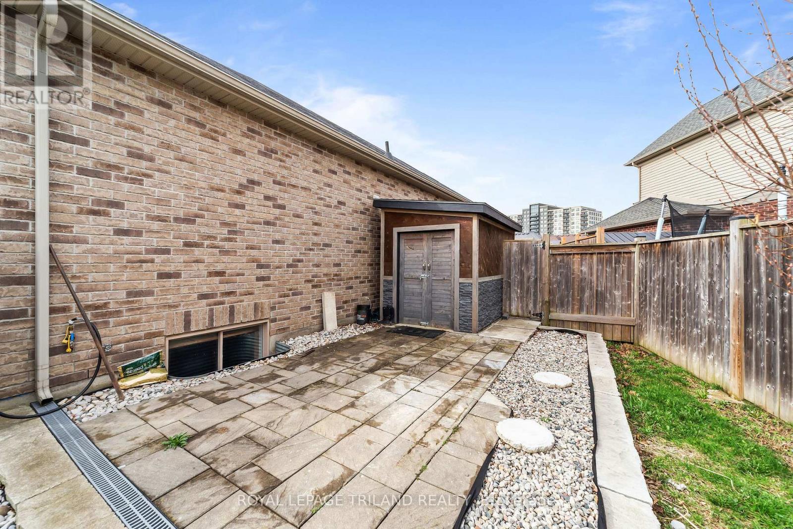 3194 Pincombe Drive, London South, Ontario  N6L 0B4 - Photo 35 - X13673758