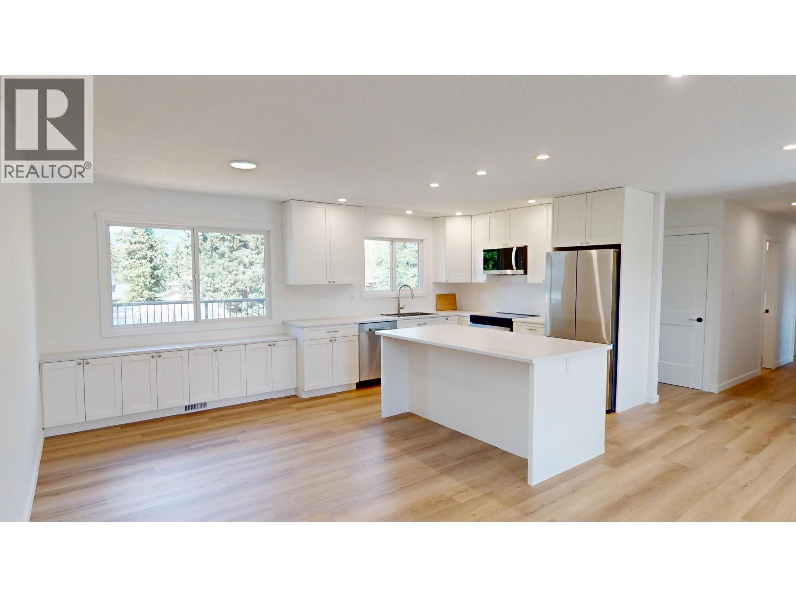 1975 Nadina Place, Houston, British Columbia  V0J 1Z0 - Photo 10 - R3155276