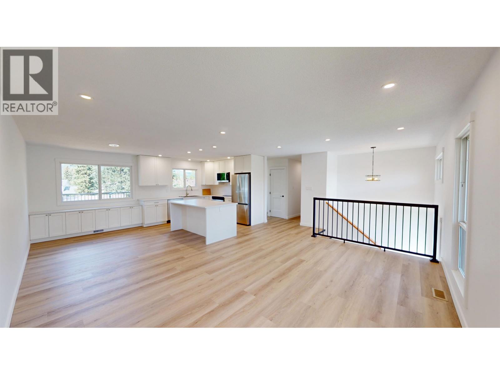 1975 Nadina Place, Houston, British Columbia  V0J 1Z0 - Photo 11 - R3155276