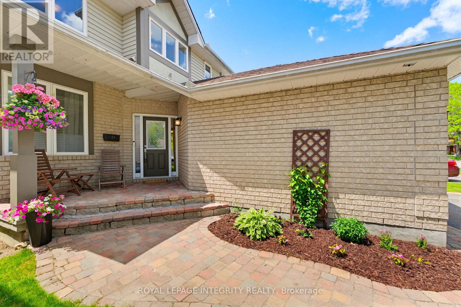 116 Springcreek Crescent, Ottawa, Ontario  K2M 2K8 - Photo 4 - X13673752
