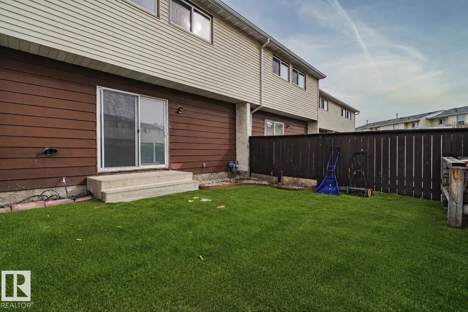 221 Harrison Dr Nw Nw, Edmonton, Alberta  T5A 2X5 - Photo 4 - E4503555