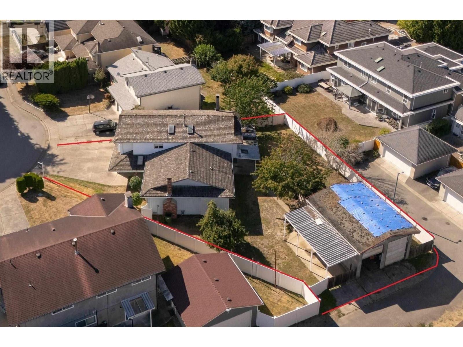 8611 Rideau Drive, Richmond, British Columbia V7A 4M6 - Photo 2 - R3155493