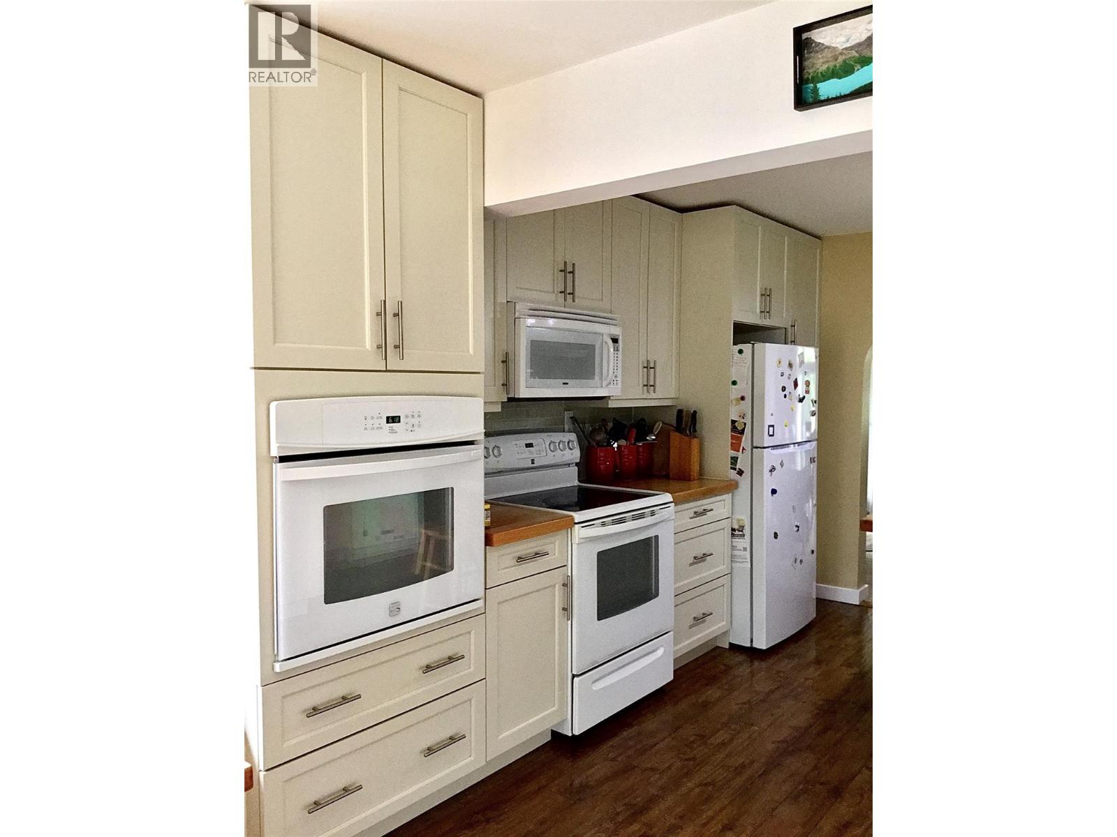 7957 Kincade Road, Kimberley, British Columbia V1A 3M1 - Photo 11 - 10397504