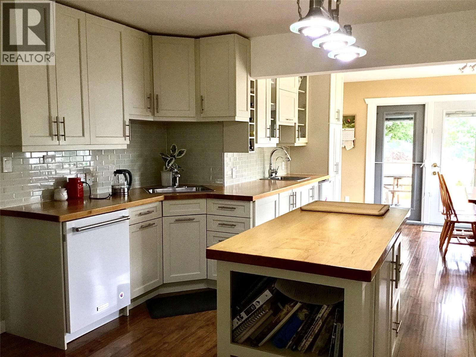 7957 Kincade Road, Kimberley, British Columbia V1A 3M1 - Photo 14 - 10397504