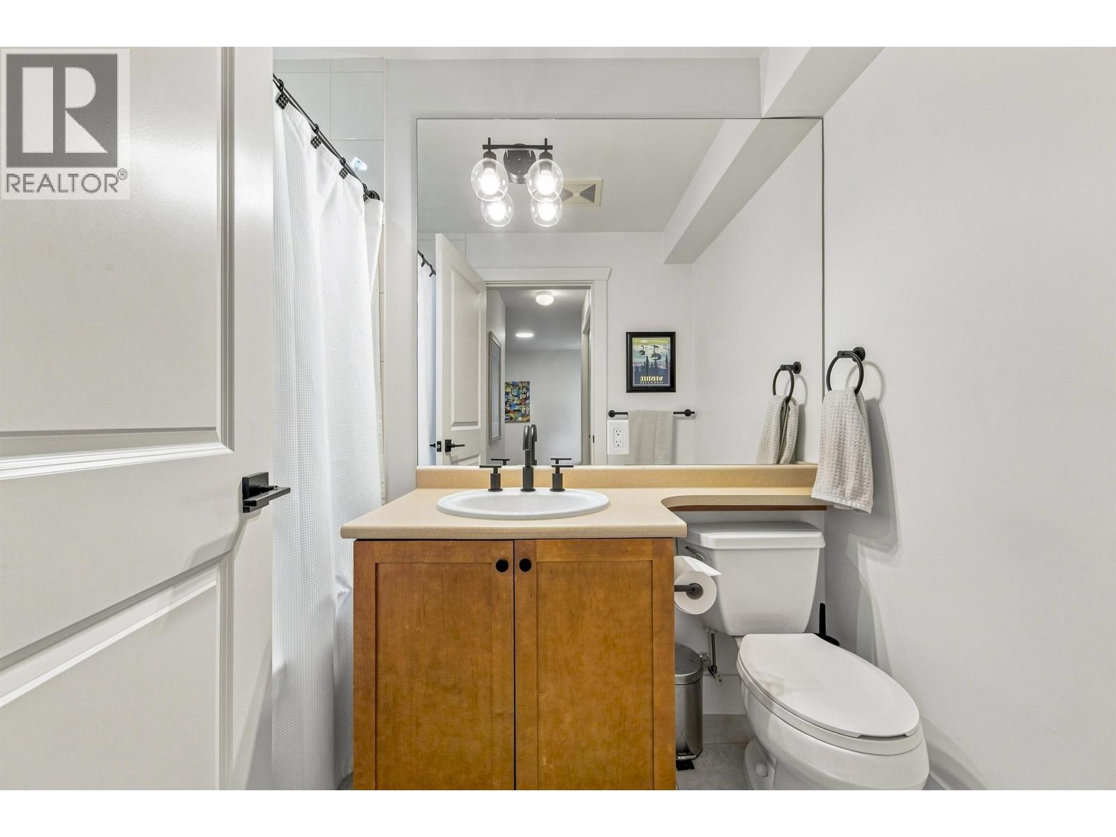 2460 Sasamat Street, Vancouver, British Columbia V6R 4S8 - Photo 21 - R3155653