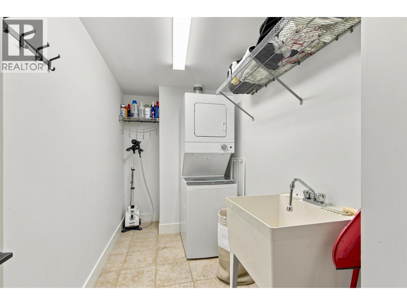 2460 Sasamat Street, Vancouver, British Columbia V6R 4S8 - Photo 25 - R3155653
