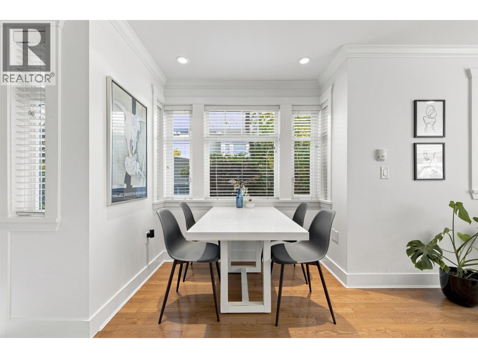 2460 Sasamat Street, Vancouver, British Columbia V6R 4S8 - Photo 3 - R3155653