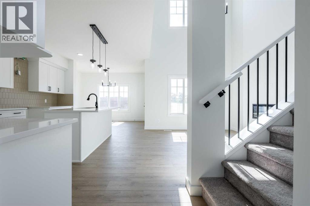 145 Sora Gardens SE, Calgary, Alberta  T3S 0V3 - Photo 4 - A2315771