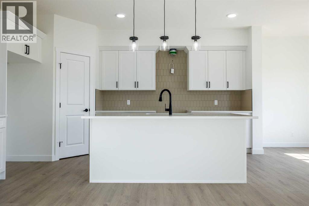 145 Sora Gardens SE, Calgary, Alberta  T3S 0V3 - Photo 6 - A2315771