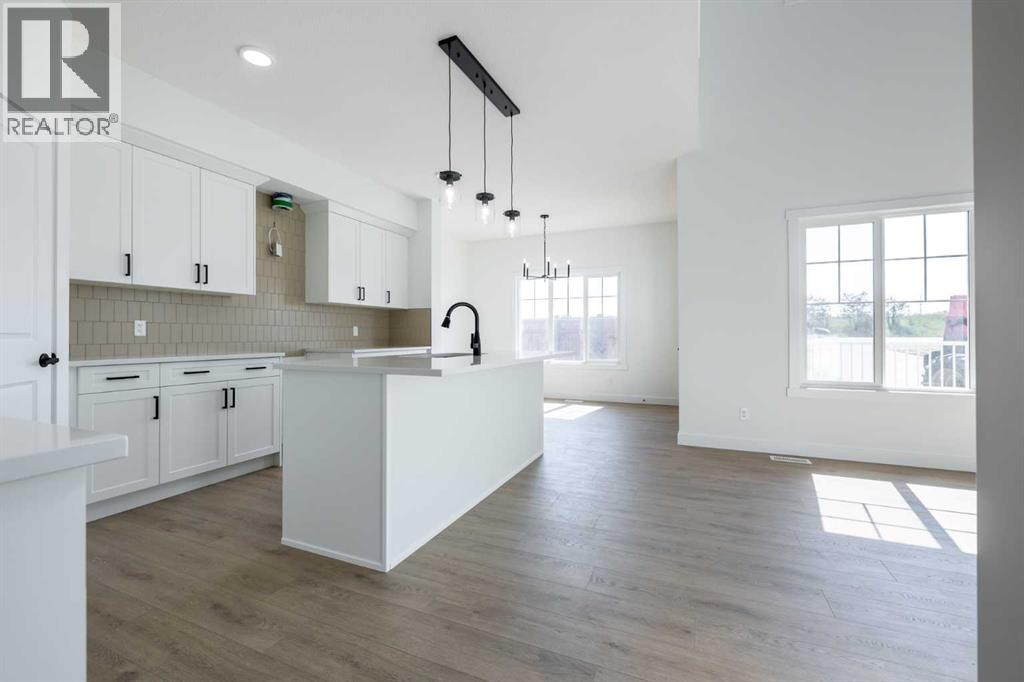145 Sora Gardens SE, Calgary, Alberta  T3S 0V3 - Photo 3 - A2315771