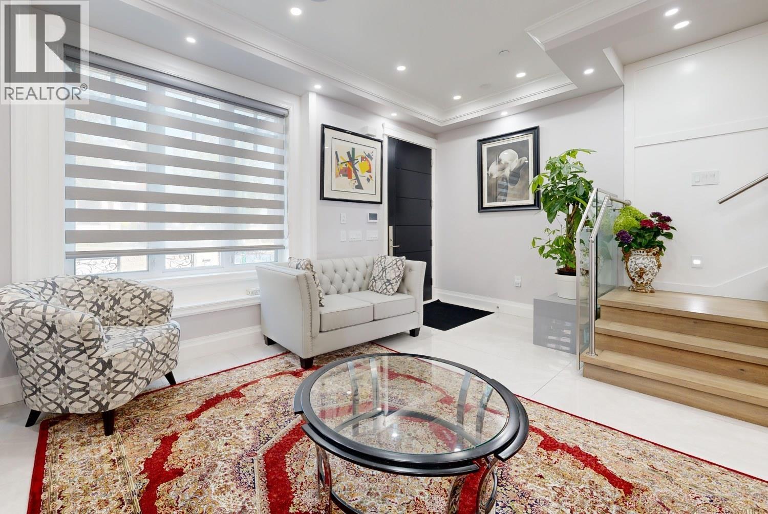 1 556 W 62nd Avenue, Vancouver, British Columbia  V6P 2C9 - Photo 2 - R3155395