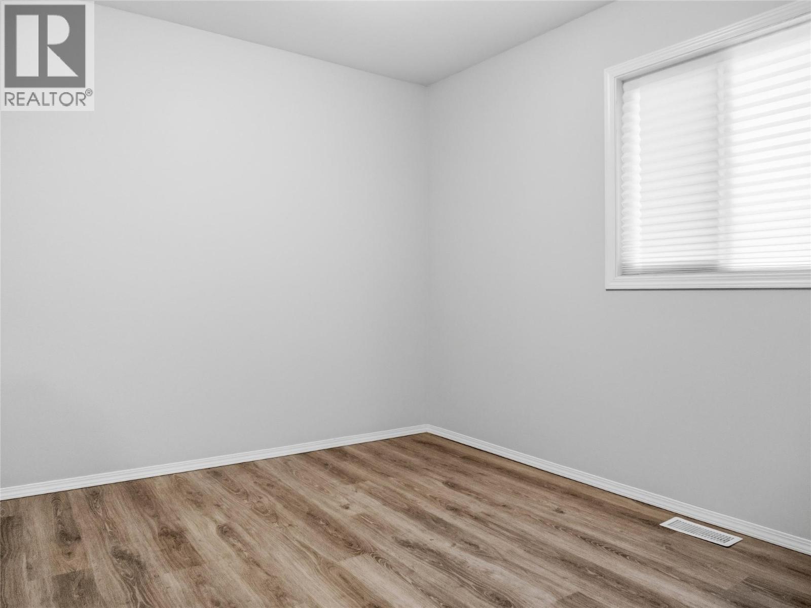 9721 2 Street, Dawson Creek, British Columbia V1G 3K8 - Photo 29 - 10397783