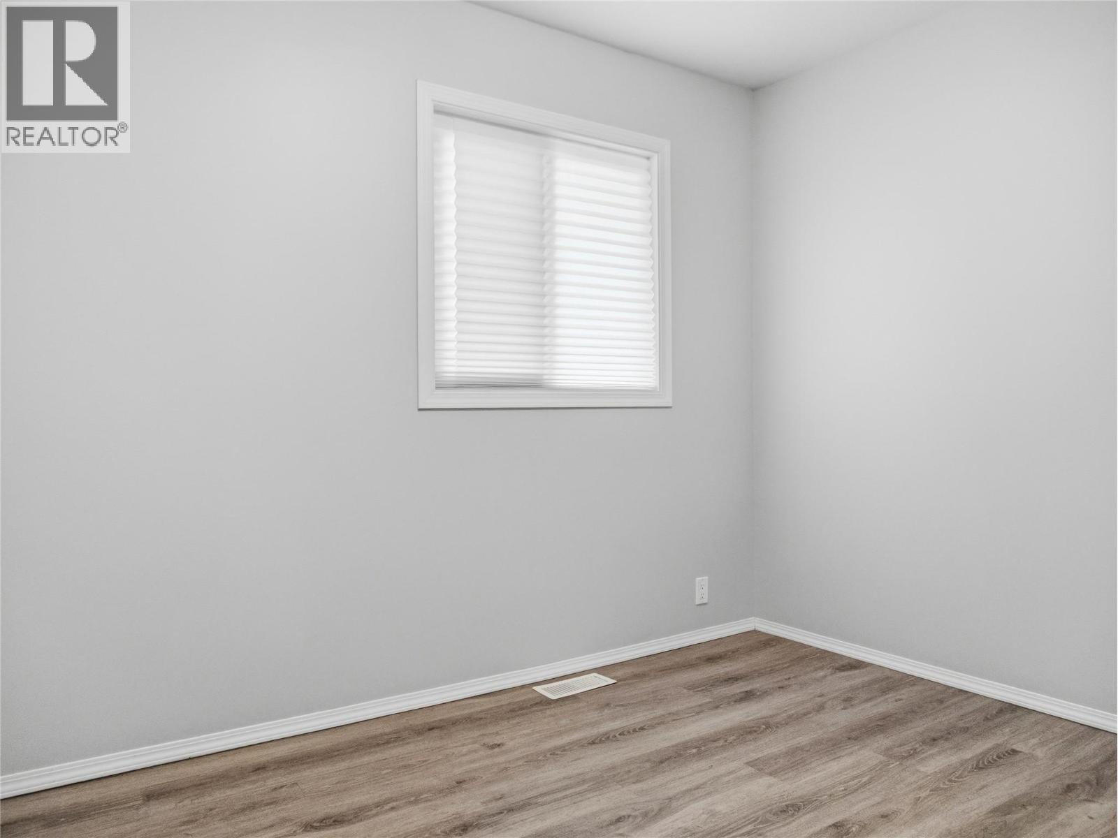 9721 2 Street, Dawson Creek, British Columbia V1G 3K8 - Photo 30 - 10397783