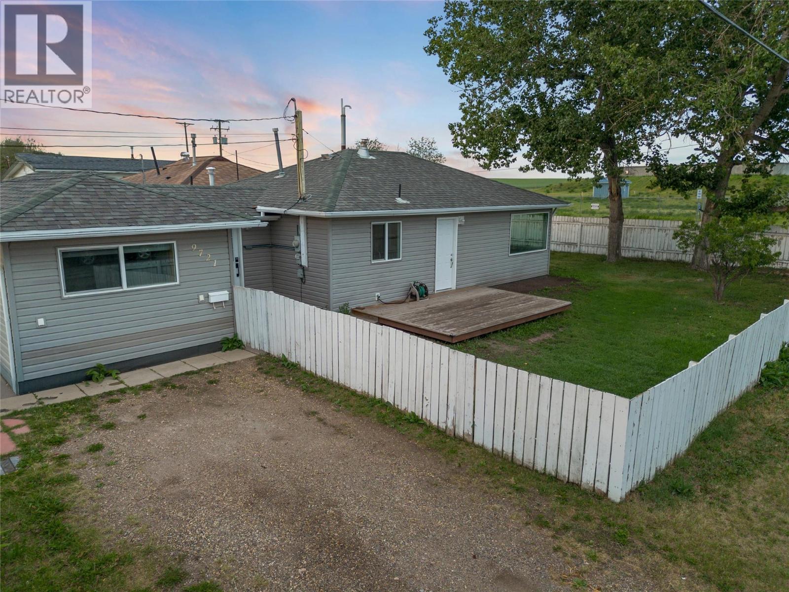 9721 2 Street, Dawson Creek, British Columbia V1G 3K8 - Photo 38 - 10397783