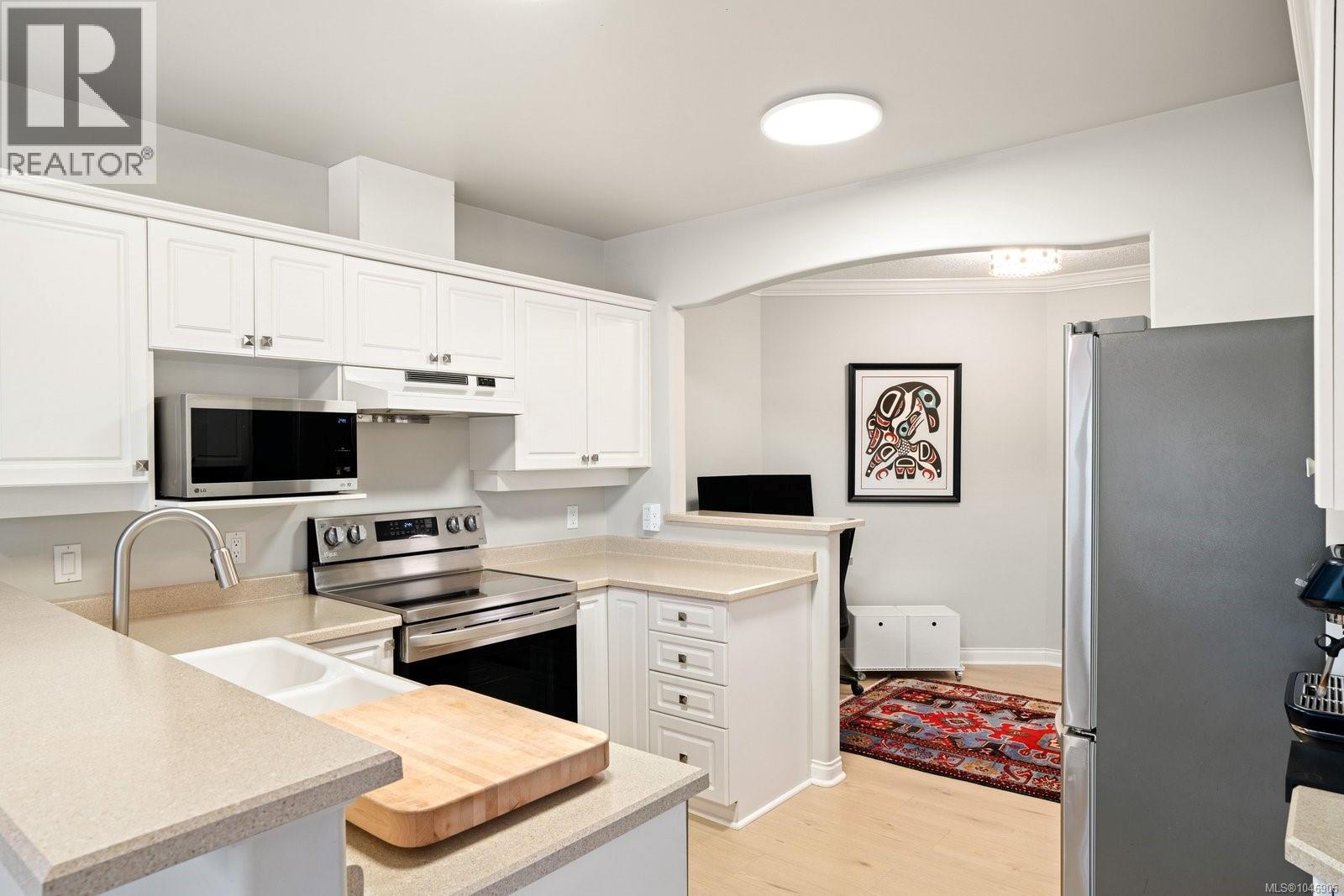 215 405 Quebec St, Victoria, British Columbia  V8V 4Z2 - Photo 6 - 1046906