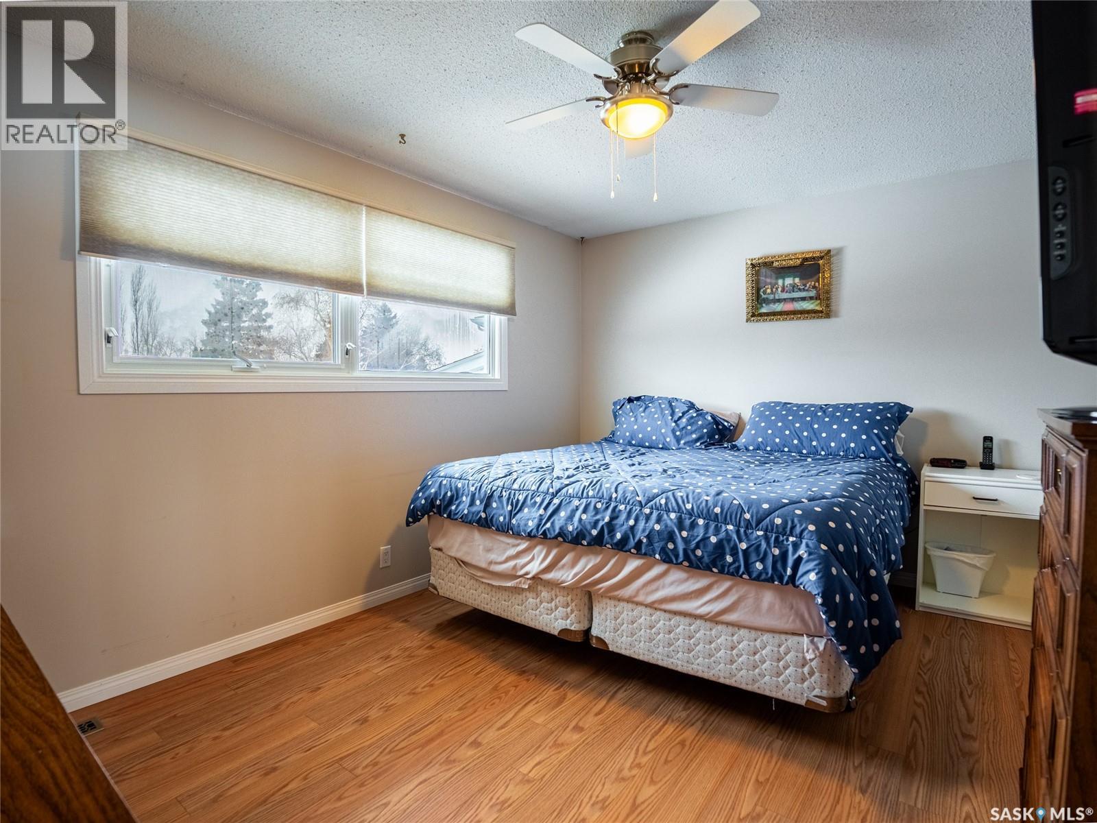 15 Dickinson Crescent, Regina, Saskatchewan  S4R 7K6 - Photo 11 - SK045553