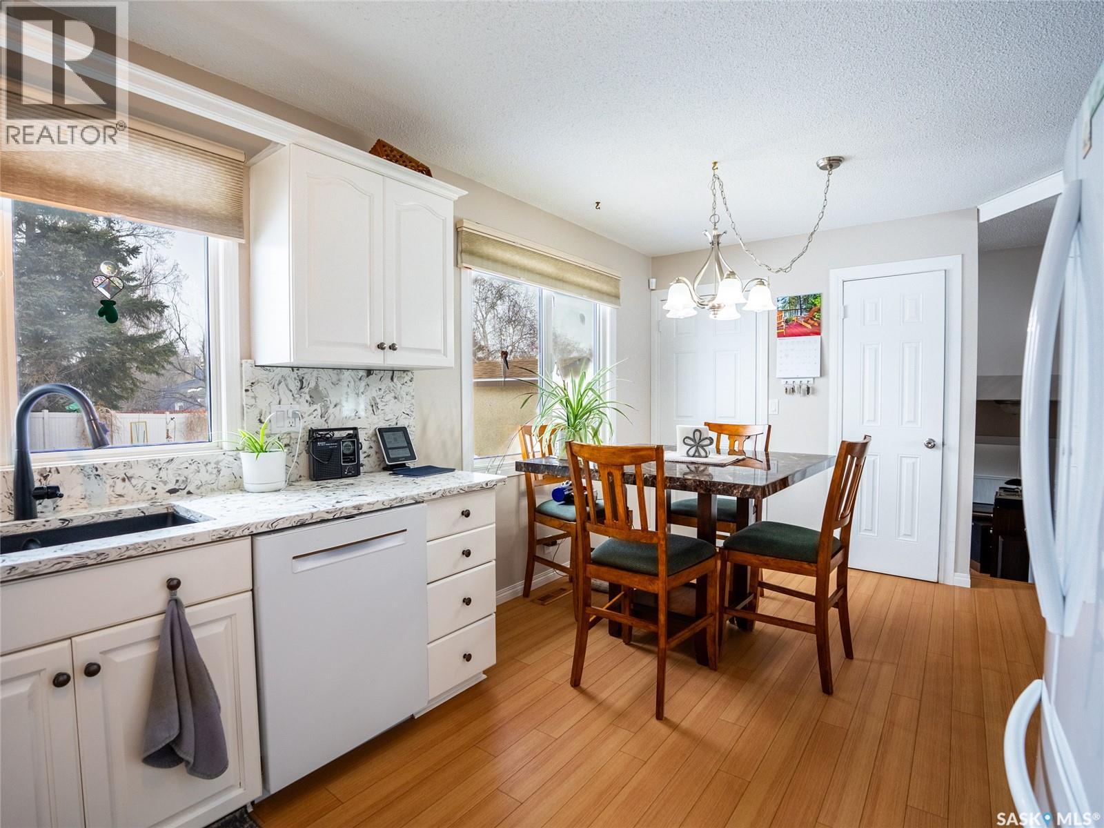 15 Dickinson Crescent, Regina, Saskatchewan  S4R 7K6 - Photo 9 - SK045553