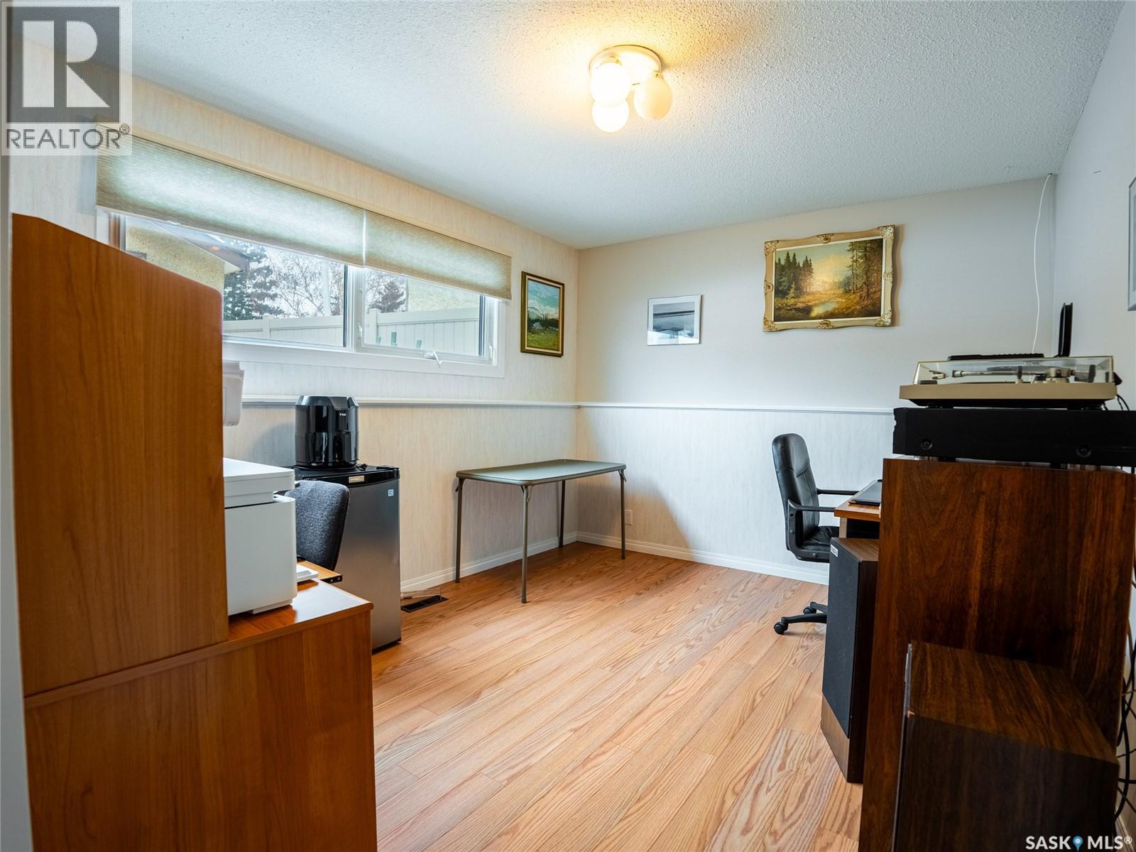 15 Dickinson Crescent, Regina, Saskatchewan  S4R 7K6 - Photo 21 - SK045553