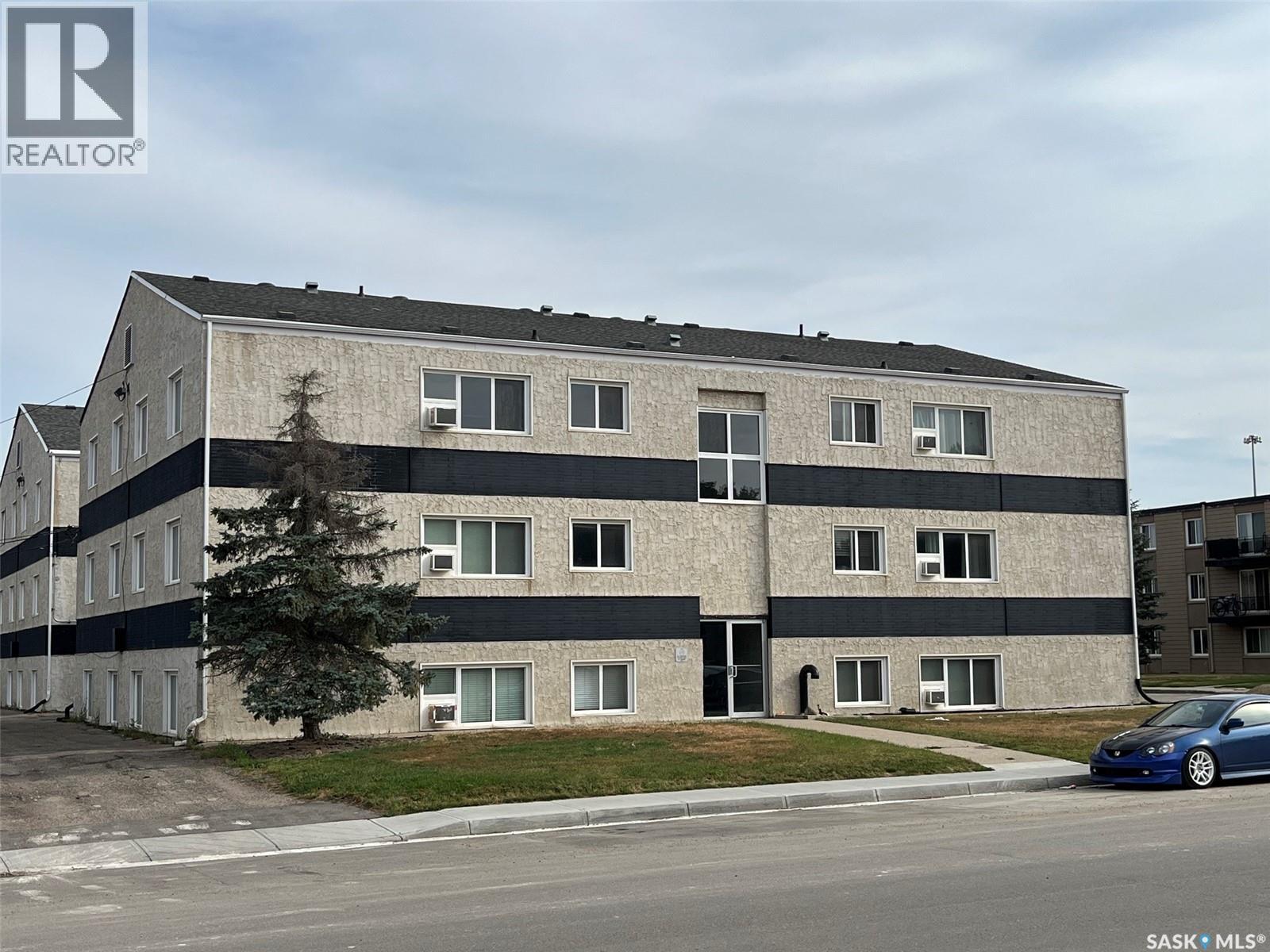 24 125 Froom Crescent, Regina, Saskatchewan  S4N 1S8 - Photo 2 - SK045559