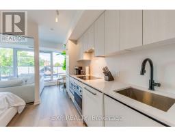415 - 5 LAKEVIEW AVENUE, Toronto, Ontario
