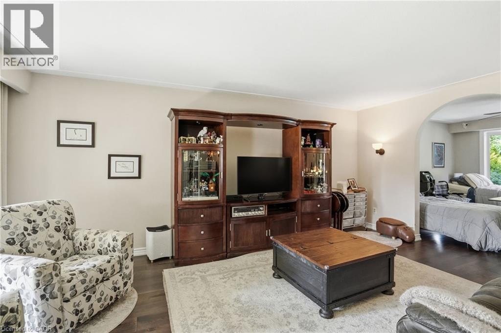 44 San Paulo Drive, Hamilton, Ontario  L9C 5C2 - Photo 5 - 40838446