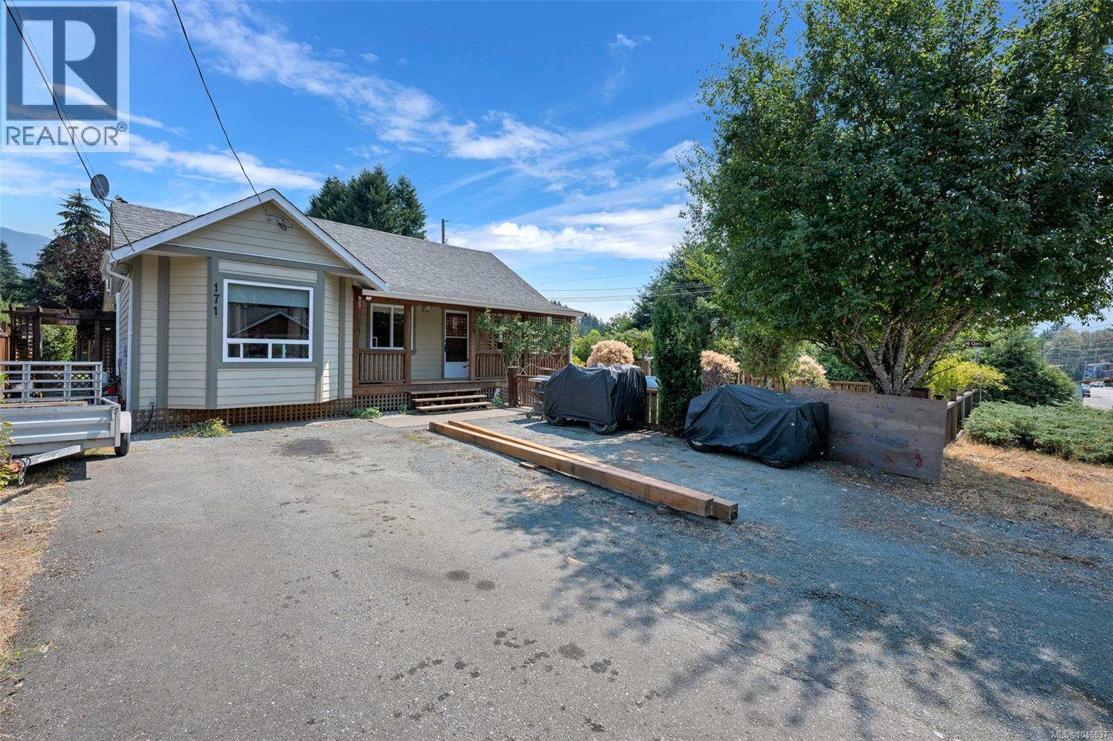 171 Macdonald Rd, Lake Cowichan, British Columbia  V0R 2G0 - Photo 6 - 1046537